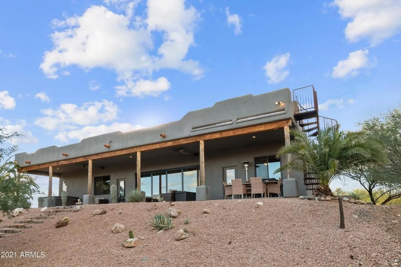 Four-Bedroom House Scottsdale
