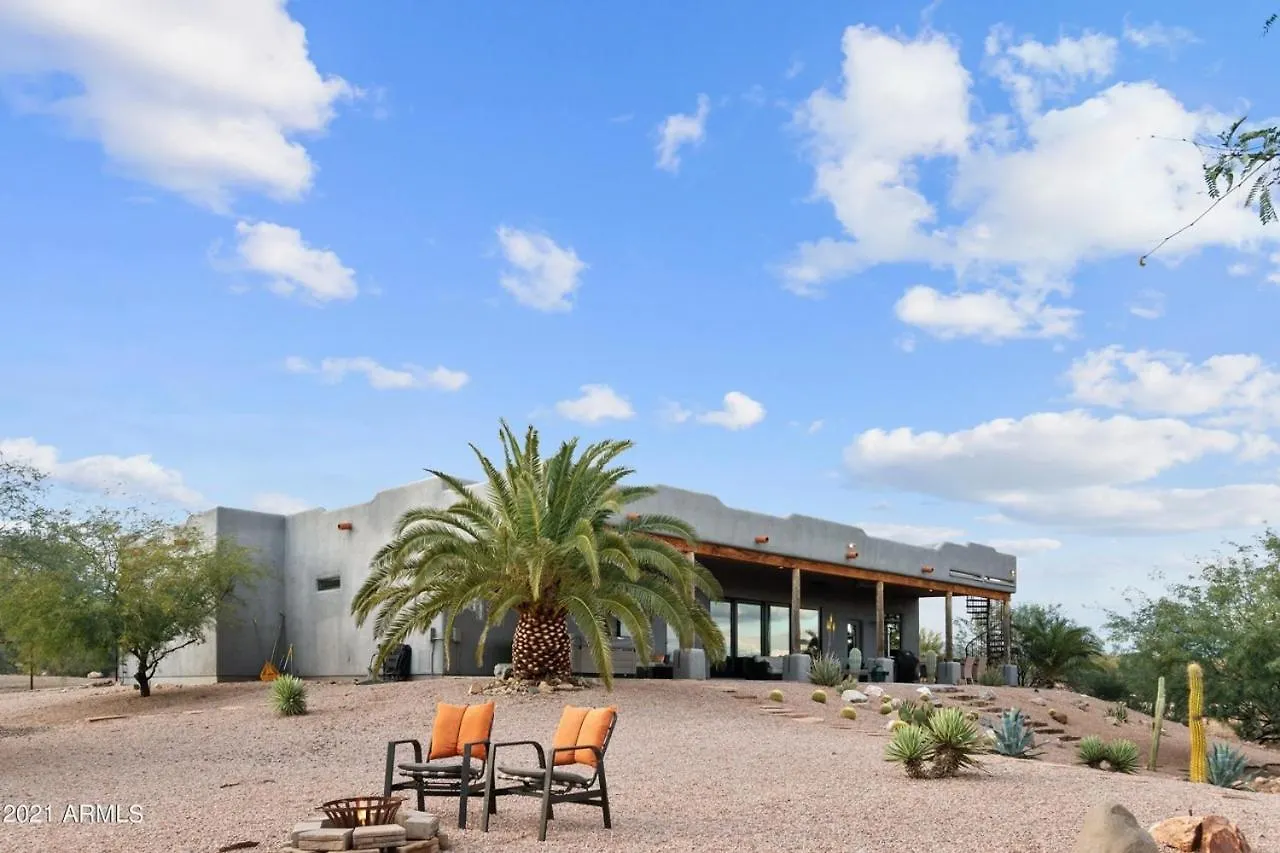 Four-Bedroom House Scottsdale United States