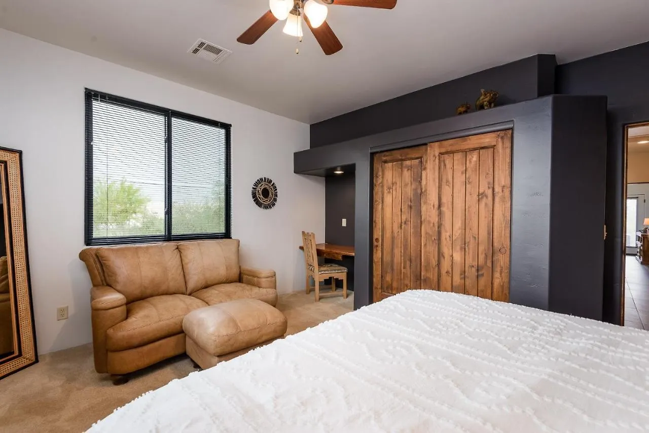 Four-Bedroom House Scottsdale