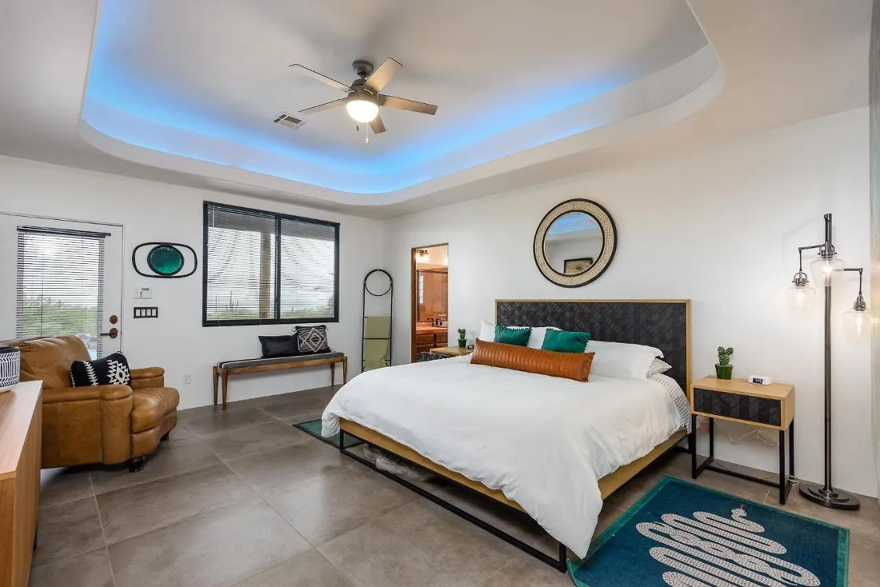 Four-Bedroom House Scottsdale Holiday home