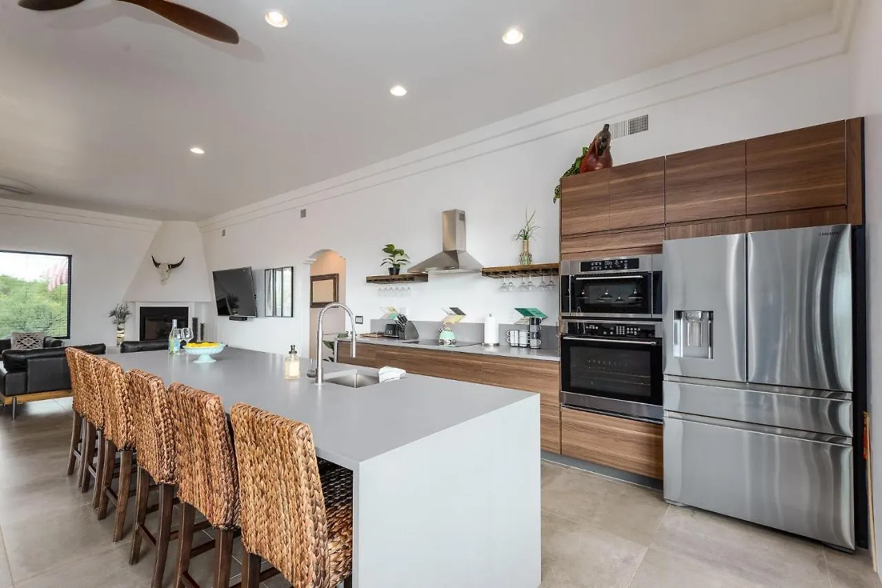 Four-Bedroom House Scottsdale Holiday home