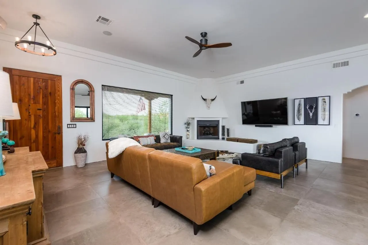 Four-Bedroom House Scottsdale