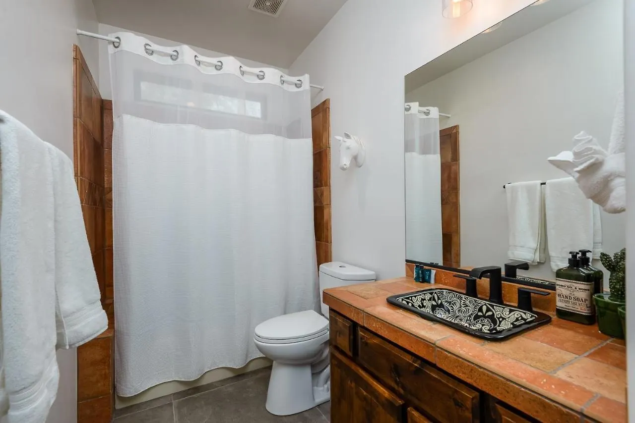 Four-Bedroom House Scottsdale United States