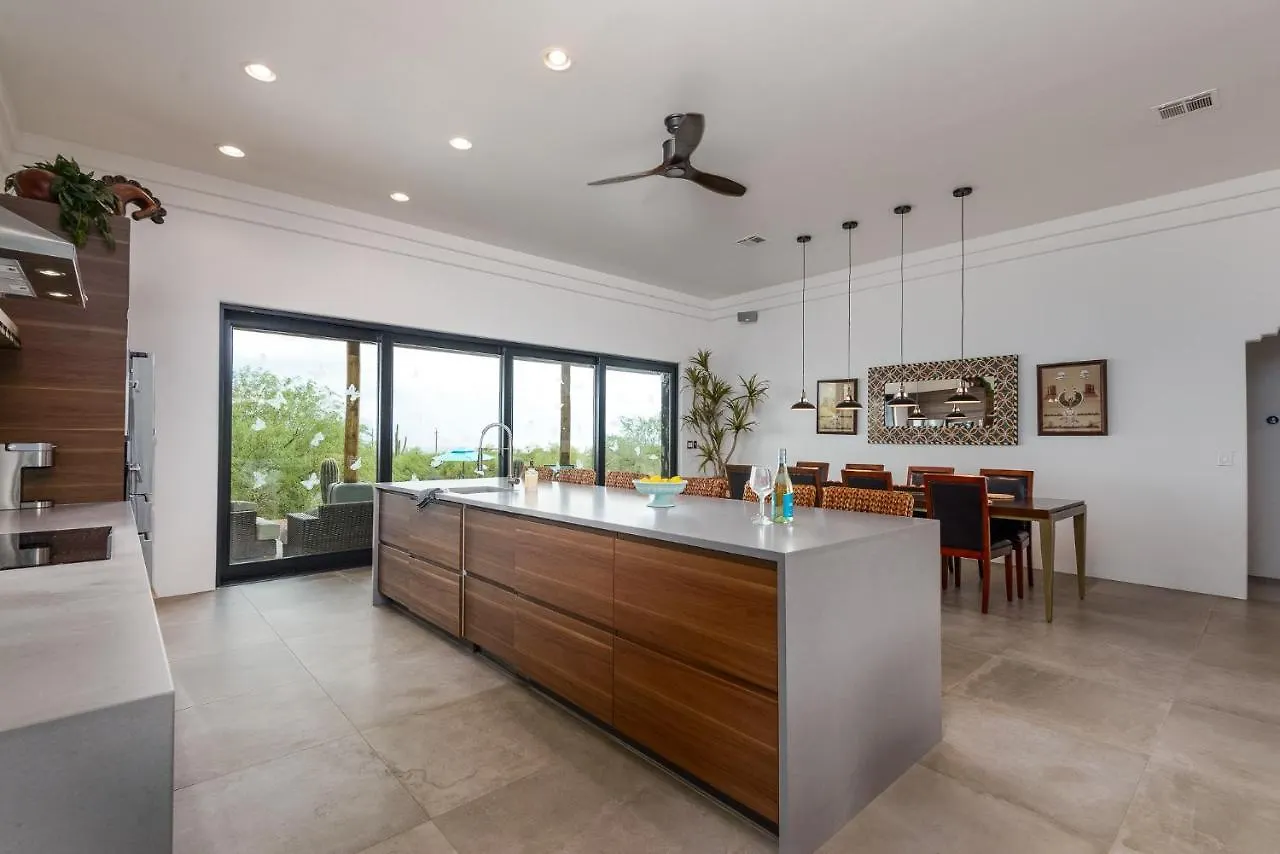 Holiday home Four-Bedroom House Scottsdale