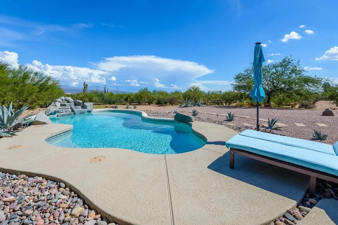 Holiday home Four-Bedroom House Scottsdale